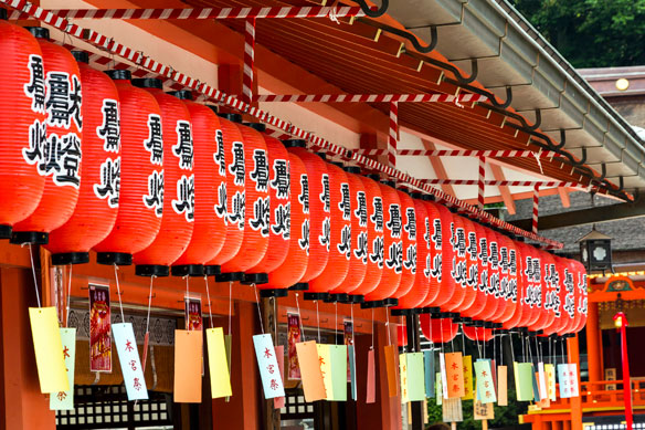 Japanese paper lanterns, shinto shrine, Kyoto, Japan